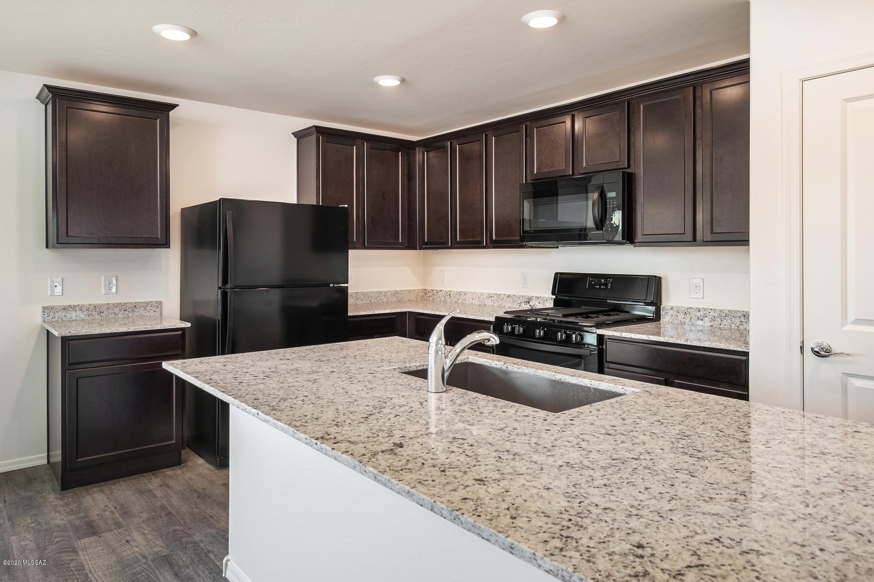 7537 West Tierra Road Tucson, AZ 85757 - Photo 3 of 6 Gallery Image 3