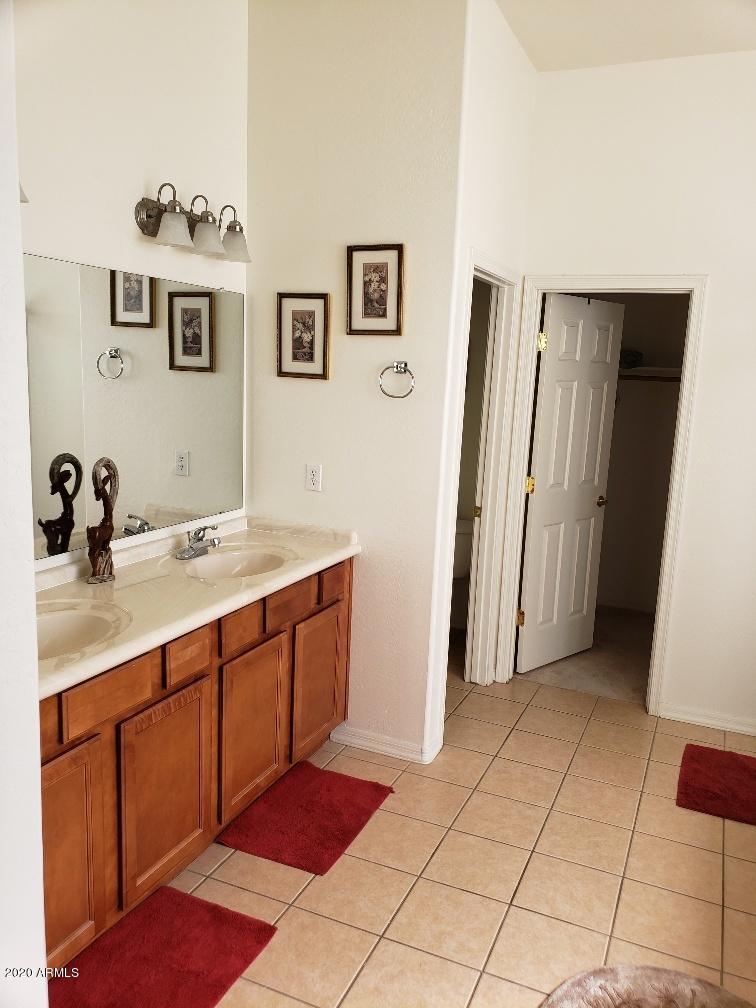 10138 East Legend Trail Gold Canyon, AZ 85118 - Photo 15 of 21 Master Vanity