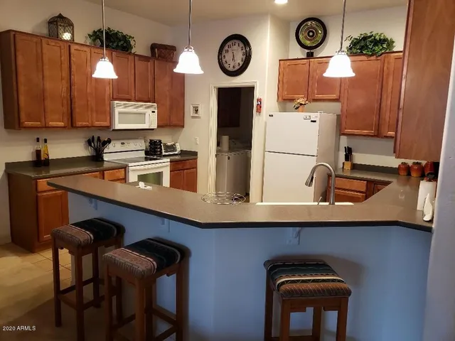 $1,995 | 10138 East Legend Trail, Gold Canyon, AZ 85118