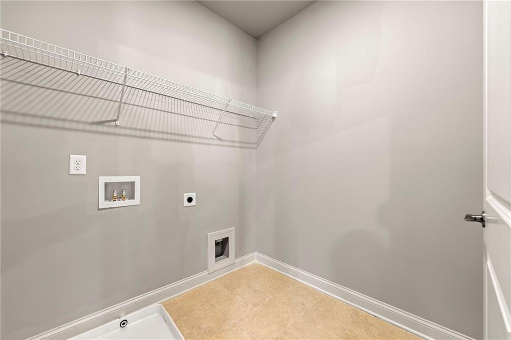 247 Lotus Covington, GA 30016 - Photo 12 of 27