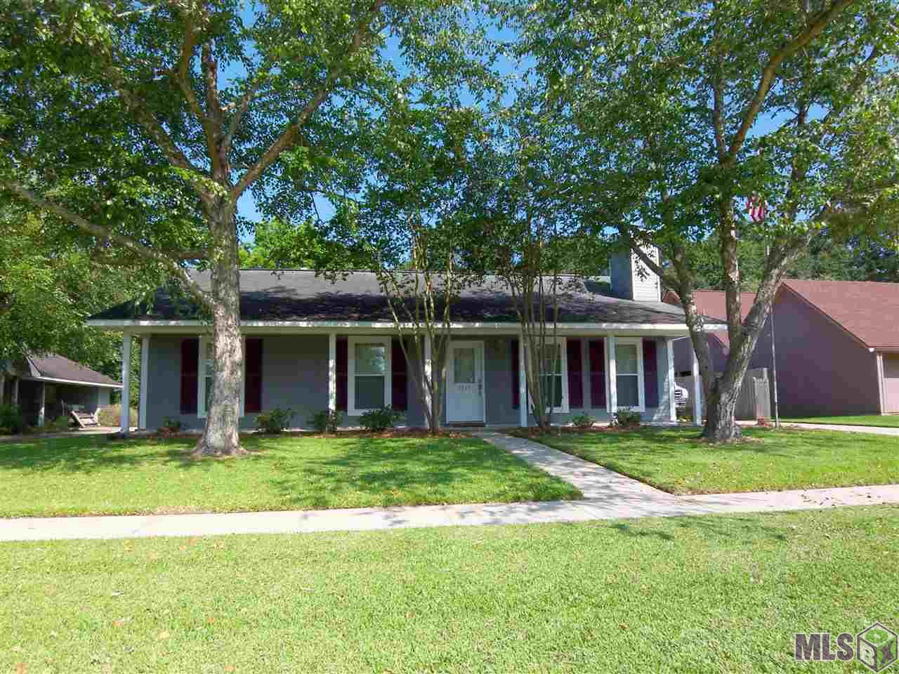 1917 Gamwich Road Baton Rouge, LA 70810 - Photo 1 of 14