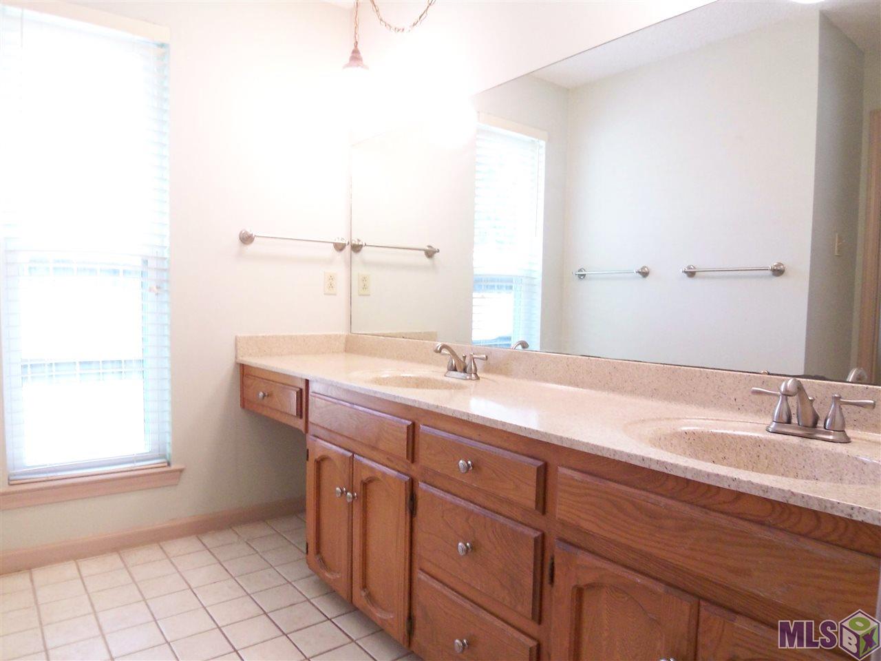 1917 Gamwich Road Baton Rouge, LA 70810 - Photo 7 of 14