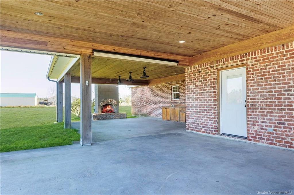 3130 West Houston River Road Sulphur, LA 70663 - Photo 4 of 28 Gallery Image 4