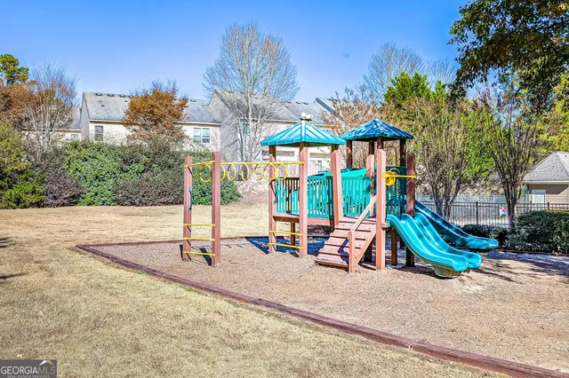 a sign that is on the side of a road