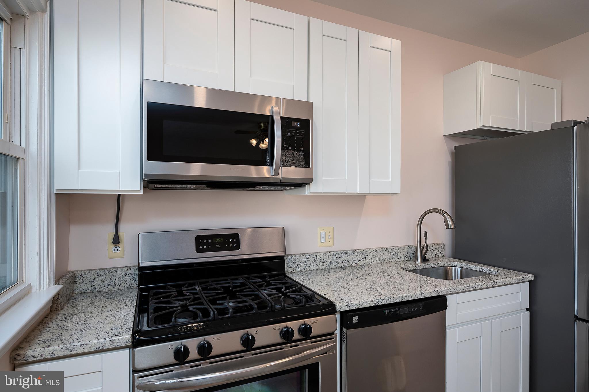 102 Westowne Road Baltimore, MD 21229 - Photo 12 of 31 New cabinets & stainless steel appliances