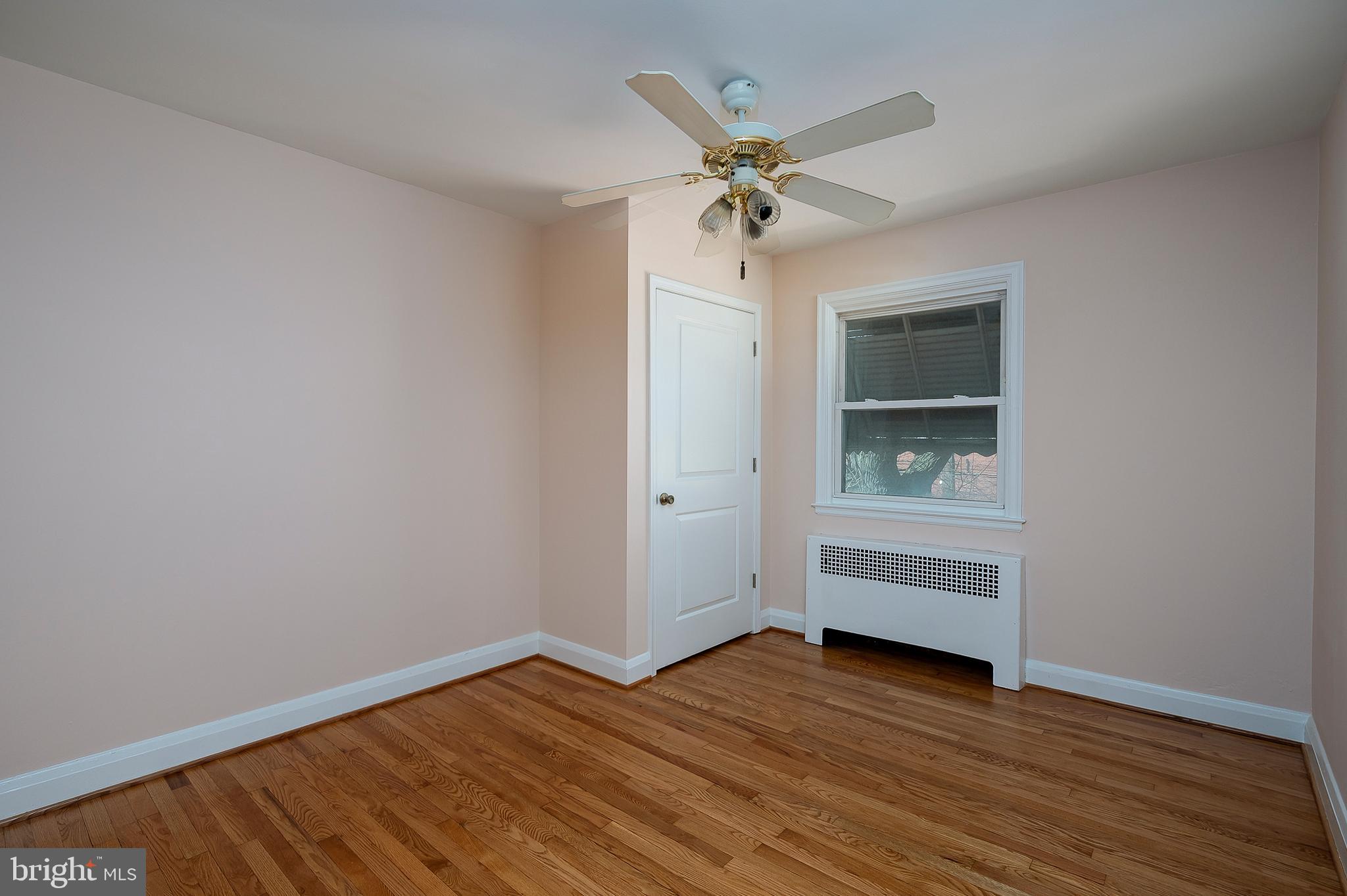 102 Westowne Road Baltimore, MD 21229 - Photo 17 of 31 A generous sized Bedroom 2