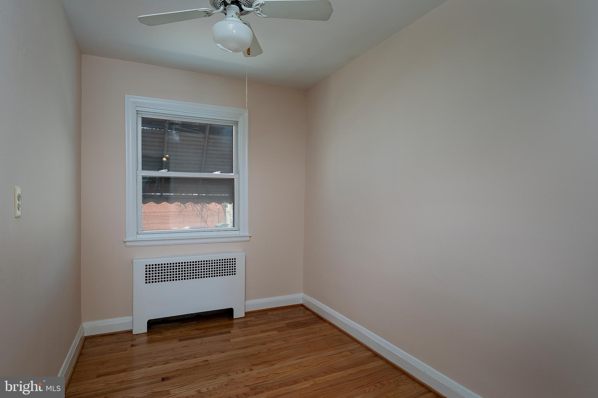 102 Westowne Road Baltimore, MD 21229 - Photo 18 of 31 Bedroom 3 could also work as an office