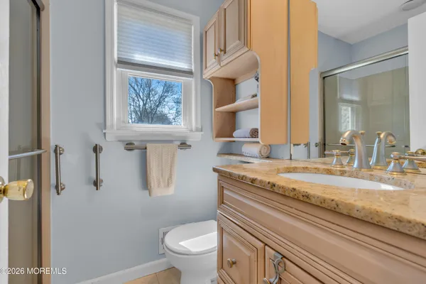 $725,000 | 17 Devon Drive, Manalapan, NJ 07726