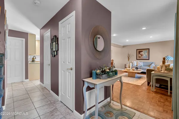 $725,000 | 17 Devon Drive, Manalapan, NJ 07726