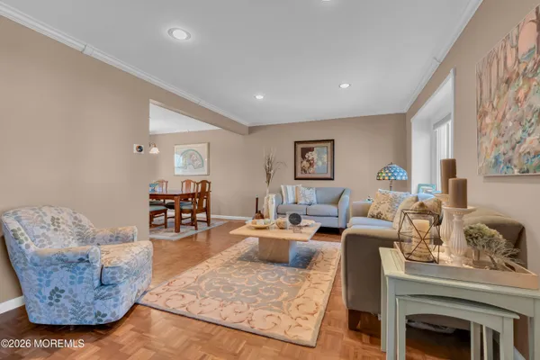 $725,000 | 17 Devon Drive, Manalapan, NJ 07726