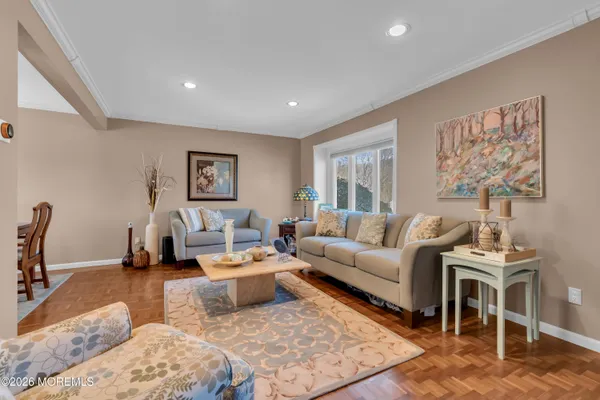 $725,000 | 17 Devon Drive, Manalapan, NJ 07726