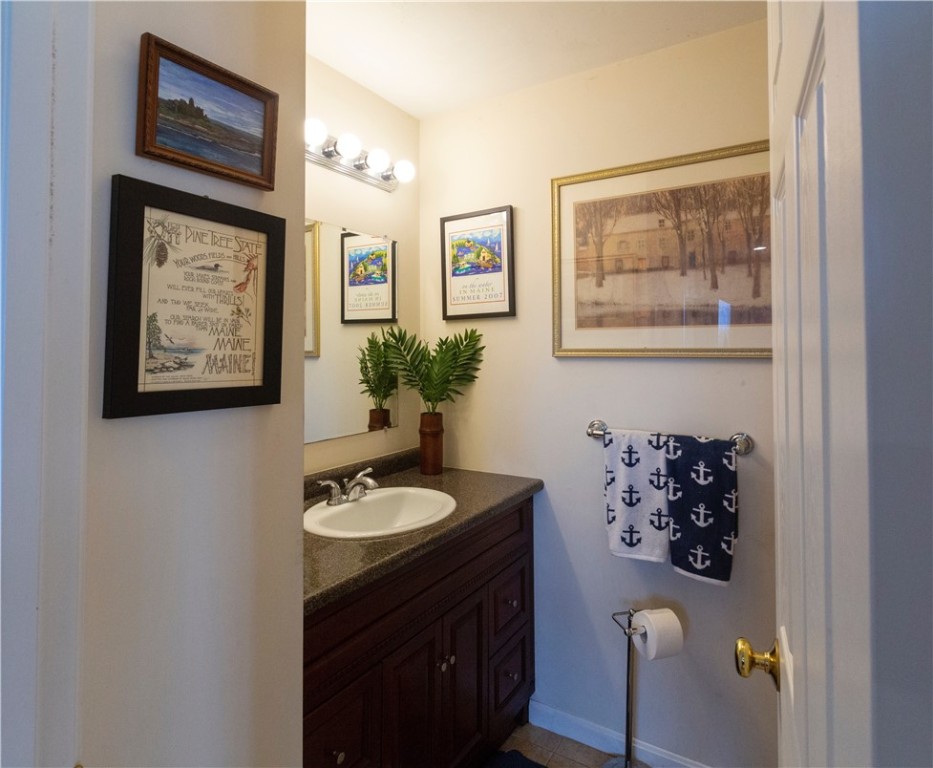 41 Silver Cup Circle, Unit 41 West Warwick, RI 02893 - Photo 19 of 32