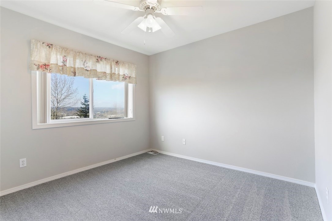 2115 Davis Avenue South Renton, WA 98055 - Photo 22 of 34