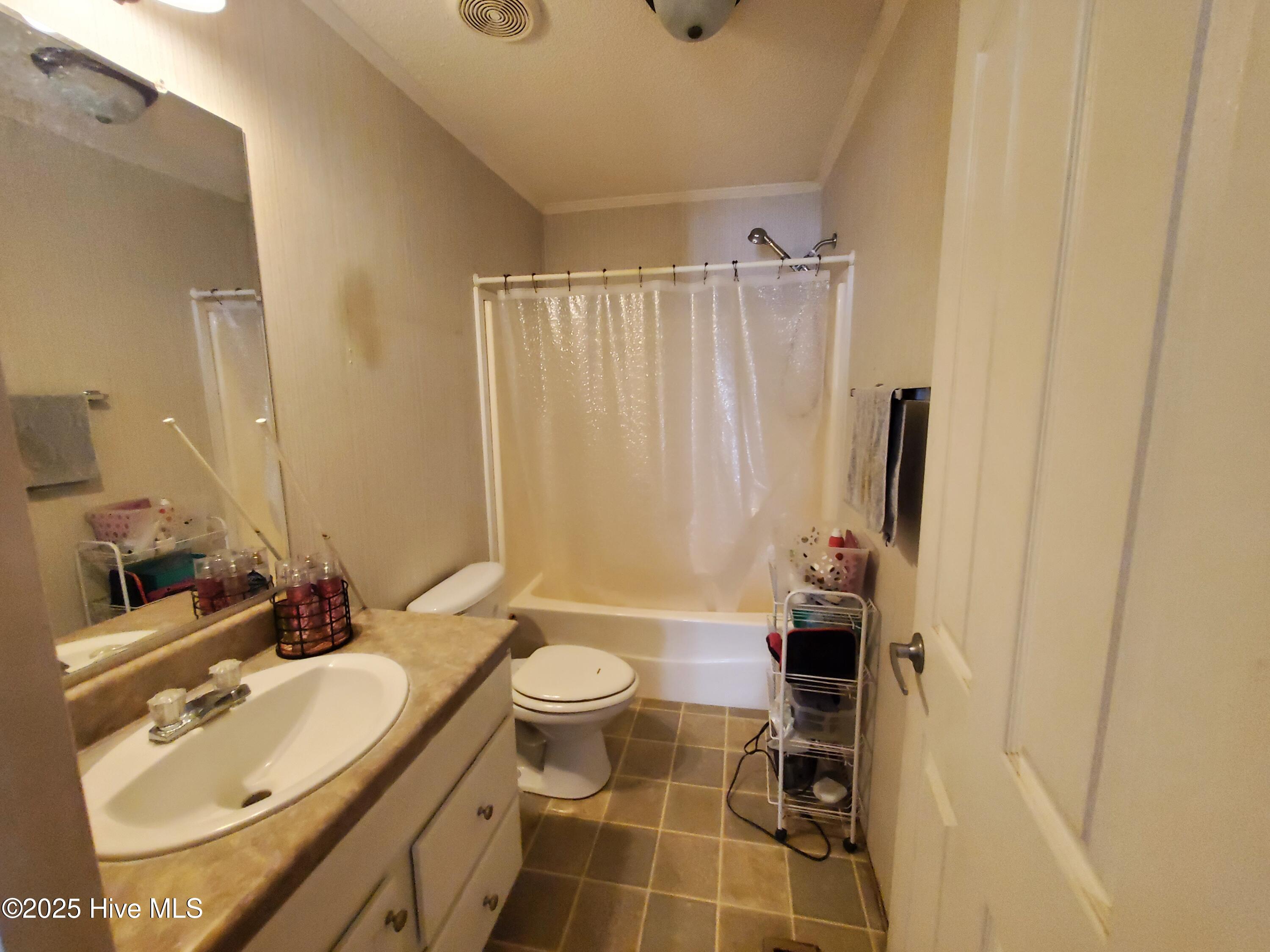 438 Stell Road Bath, NC 27808 - Photo 13 of 22 Hall Bath