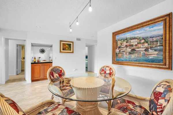 $84,900 | 22 Westgate Lane, Unit E, Boynton Beach, FL 33436