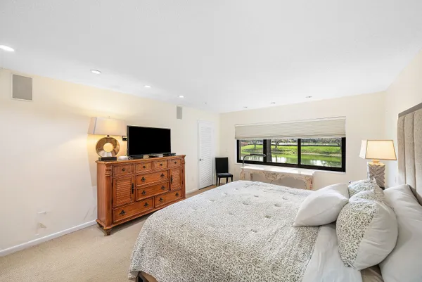 $84,900 | 22 Westgate Lane, Unit E, Boynton Beach, FL 33436