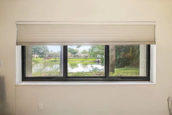 $84,900 | 22 Westgate Lane, Unit E, Boynton Beach, FL 33436