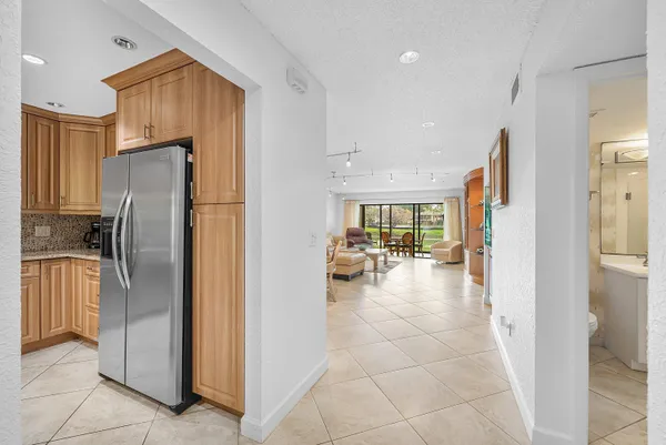 $84,900 | 22 Westgate Lane, Unit E, Boynton Beach, FL 33436