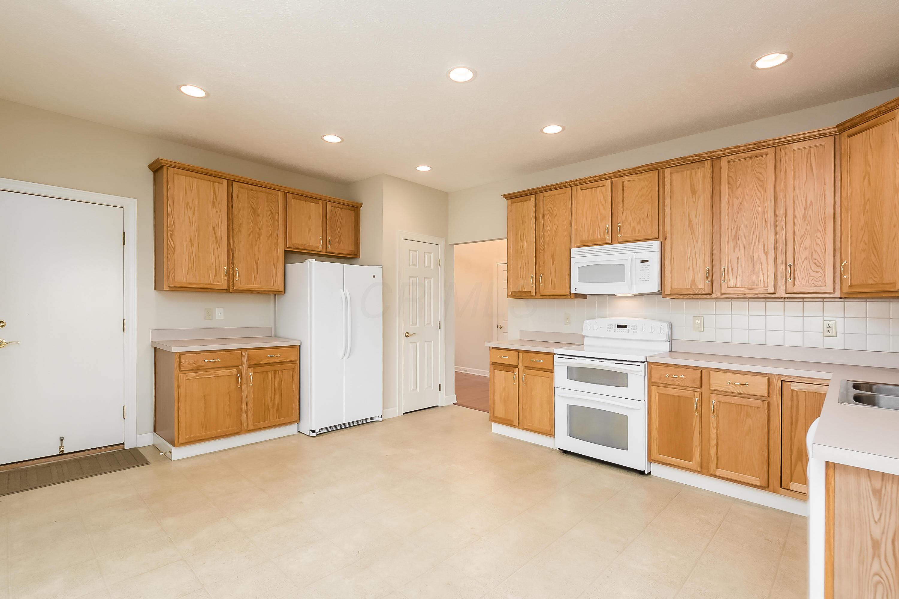 146 Prince Road Southwest Etna, OH 43062 - Photo 5 of 25