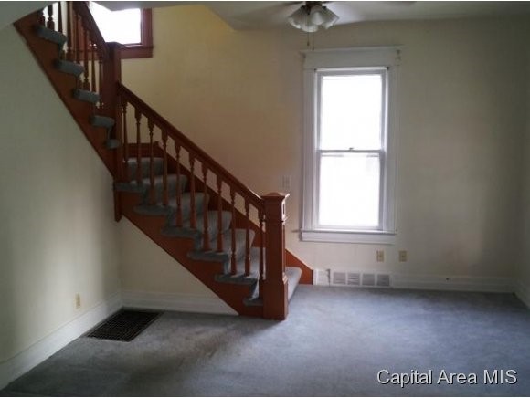 2267 Yale Boulevard Springfield, IL 62703 - Photo 2 of 16