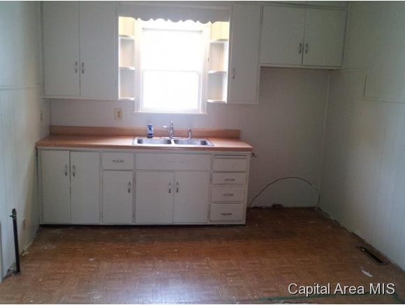 2267 Yale Boulevard Springfield, IL 62703 - Photo 6 of 16