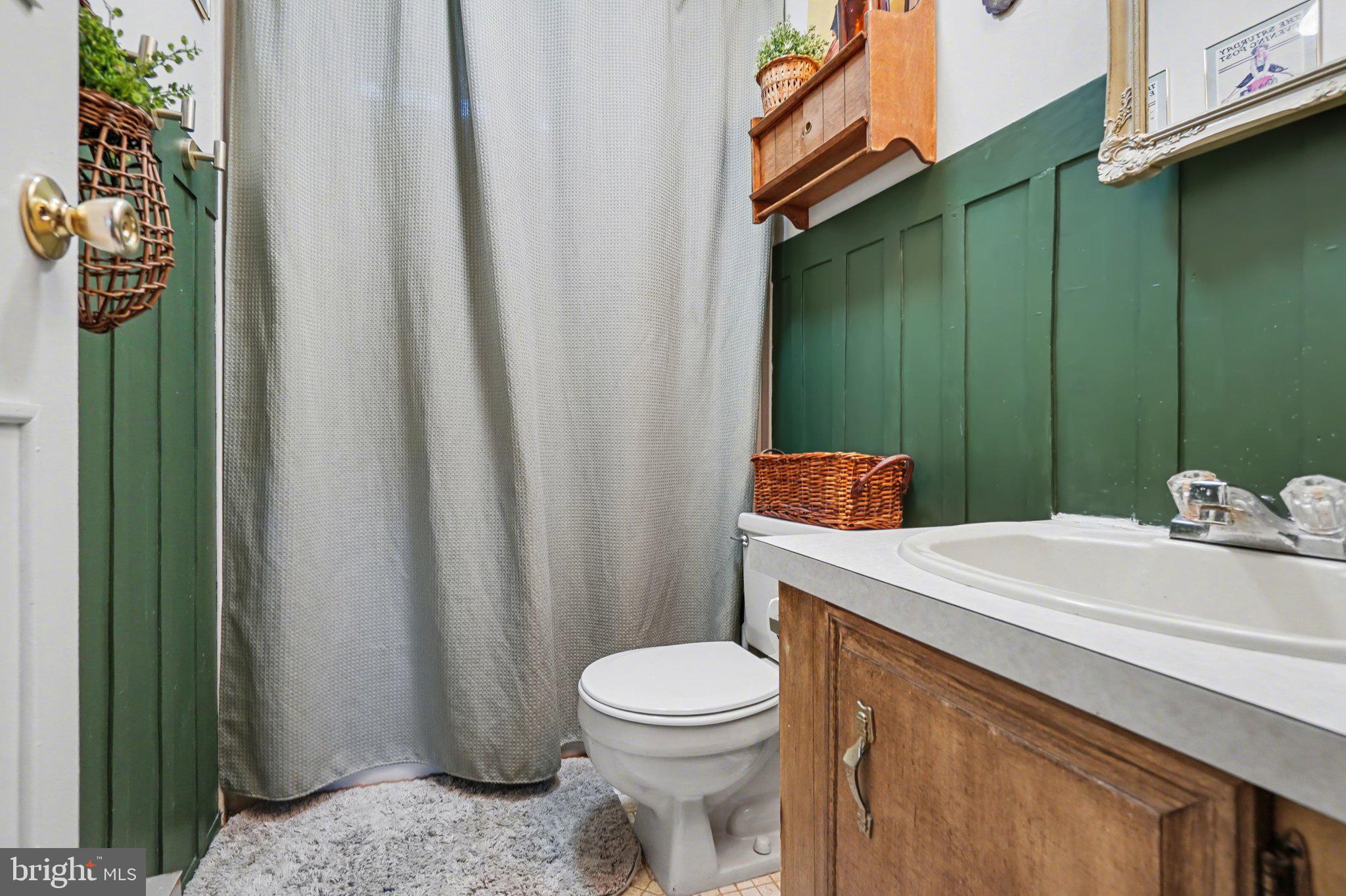 204 North 3rd Street Halifax, PA 17032 - Photo 18 of 28 2nd Full Bathroom