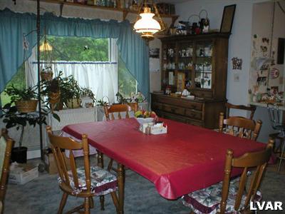520 Abel Colony Road Wind Gap, PA 18091 - Photo 8 of 11 Dining room