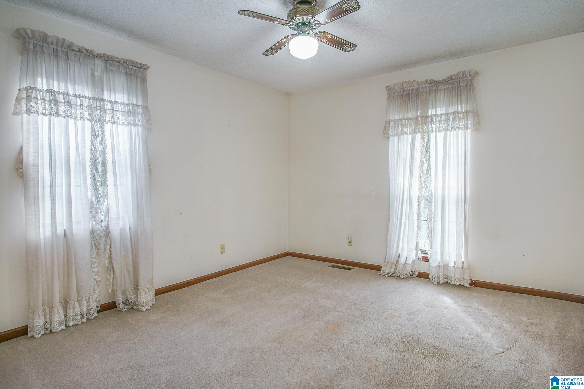 835 Honeysuckle Lane Alabaster, AL 35007 - Photo 21 of 47