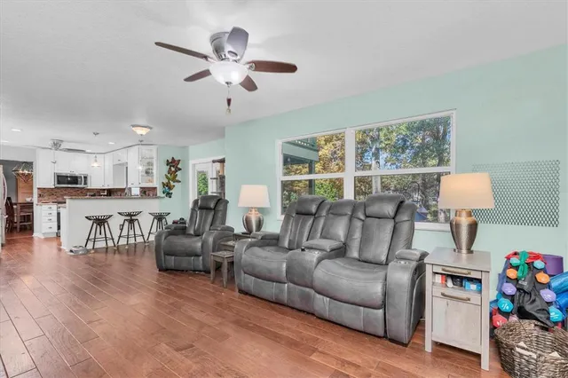 $575,000 | 6041 65th Avenue North, Pinellas Park, FL 33781