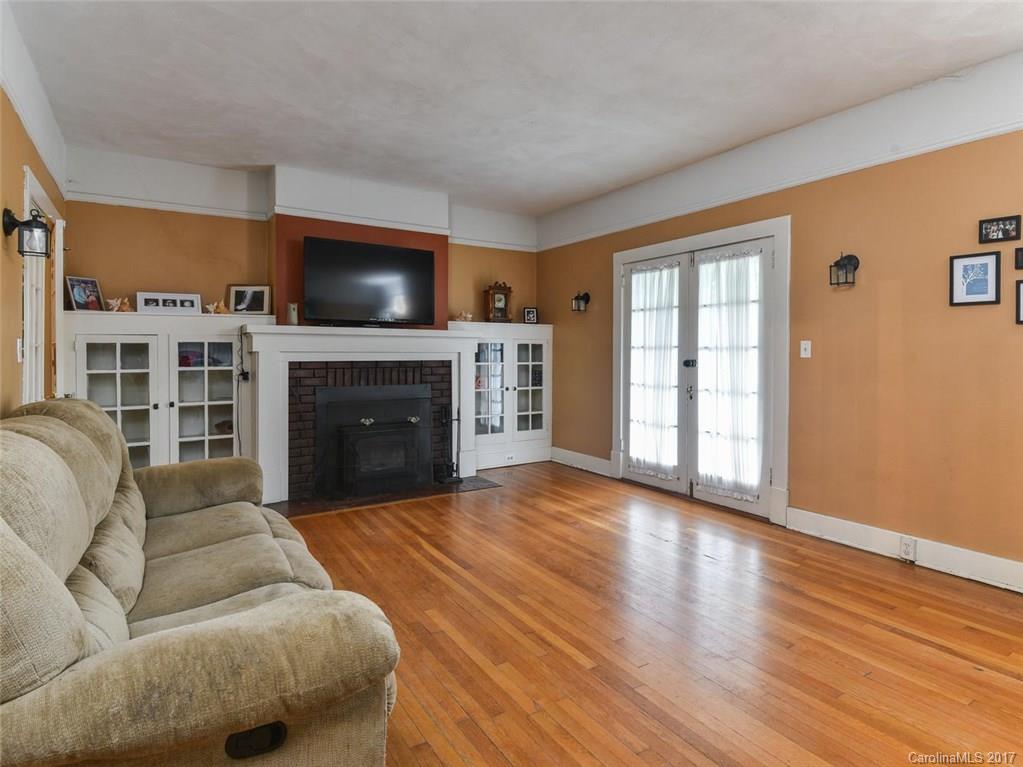 27 Hampton Heights Road Canton, NC 28716 - Photo 8 of 24
