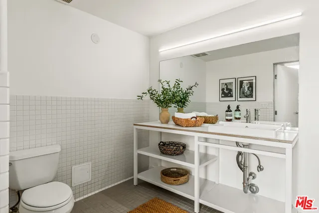 $1,425,000 | 615 Hampton Drive, Unit A102, Venice, CA 90291