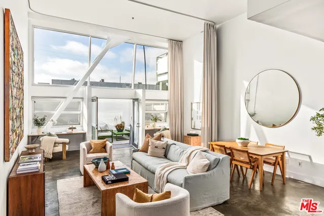 $1,425,000 | 615 Hampton Drive, Unit A102, Venice, CA 90291