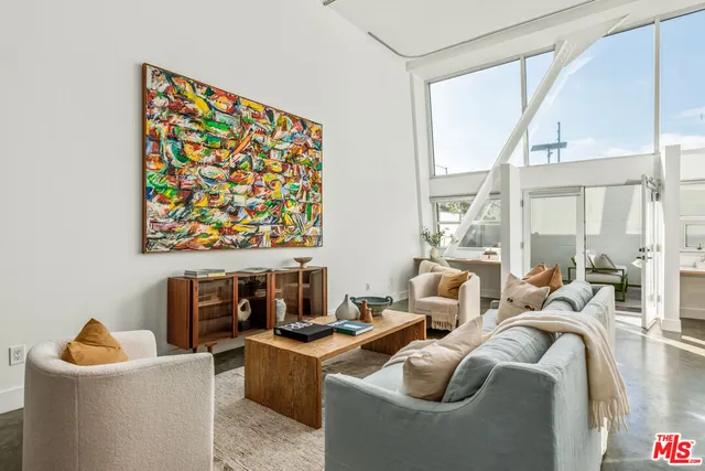 $1,425,000 | 615 Hampton Drive, Unit A102, Venice, CA 90291