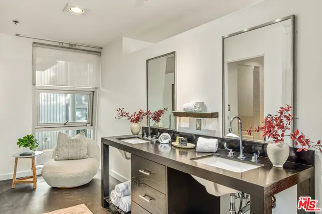 $1,425,000 | 615 Hampton Drive, Unit A102, Venice, CA 90291