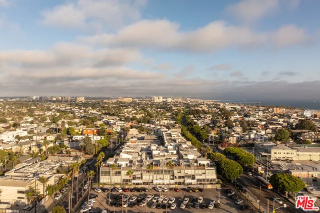 $1,425,000 | 615 Hampton Drive, Unit A102, Venice, CA 90291