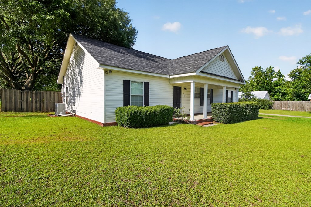 166 Fuller Road Dothan, AL 36301 - Photo 2 of 33