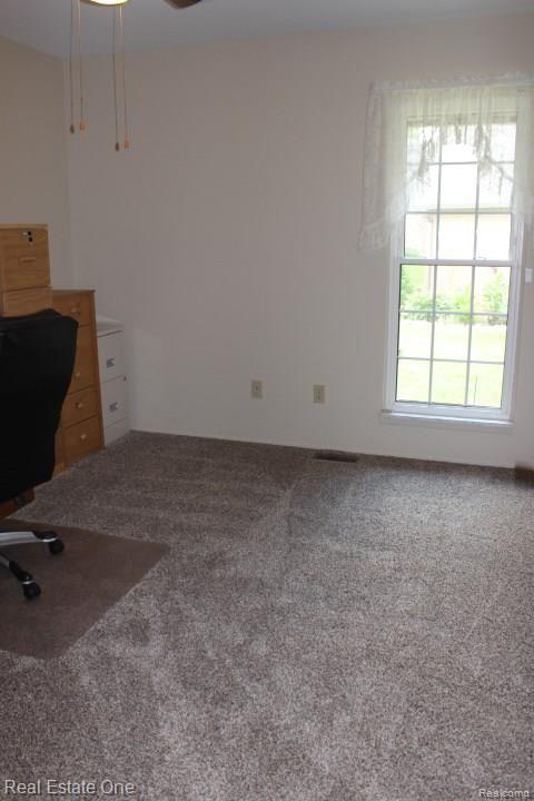 1981 Pondview Court, Unit 81 Rochester, MI 48309 - Photo 14 of 28 1981 016 - Copy.jpg