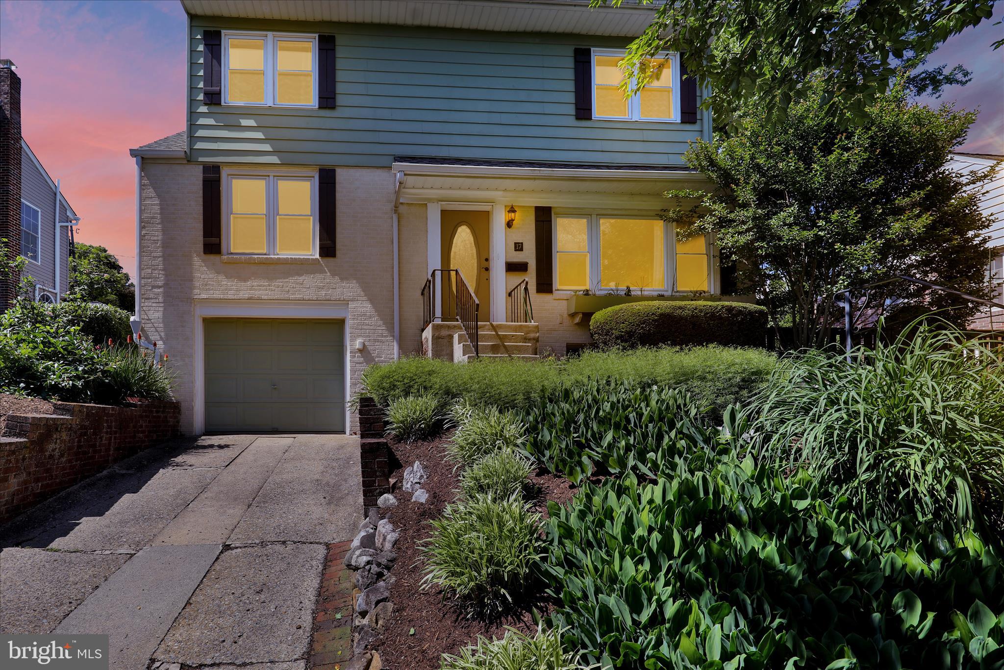 17 East Park Road Reading, PA 19609 - Photo 2 of 32 360_9675_TW
