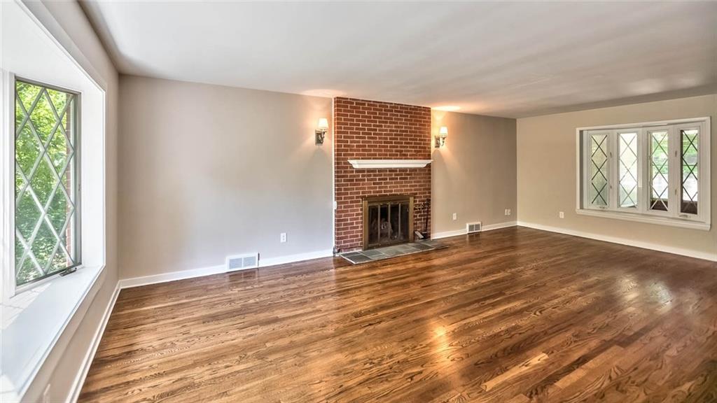706 Robinhood Road Pittsburgh, PA 15215 - Photo 3 of 24 Gallery Image 3