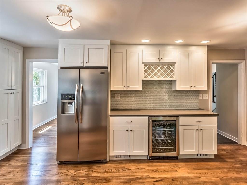 706 Robinhood Road Pittsburgh, PA 15215 - Photo 8 of 24 Gallery Image 8