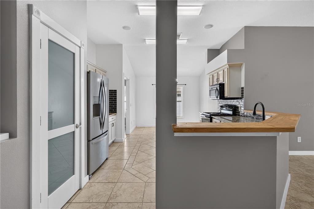 708 Erik Lake Road Brandon, FL 33510 - Photo 8 of 36 Gallery Image 8