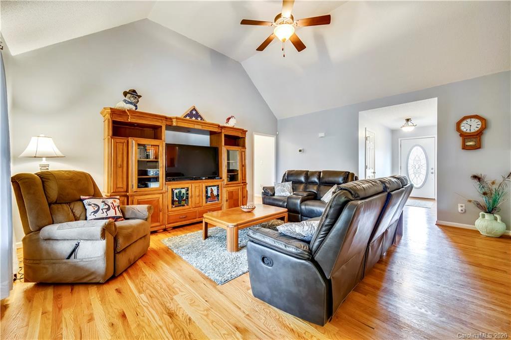 346 Nora Ridge Catawba, SC 29704 - Photo 9 of 29 a living room with furniture and a flat screen tv