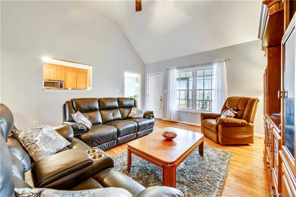 346 Nora Ridge Catawba, SC 29704 - Photo 10 of 29 a living room with furniture and a window