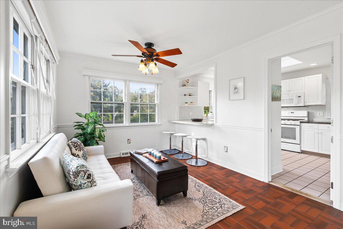 6 Laurel Road Princeton, NJ 08540 - Photo 8 of 28 Family Room