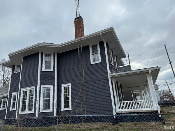 $194,900 | 504 Hart Street, Vincennes, IN 47591