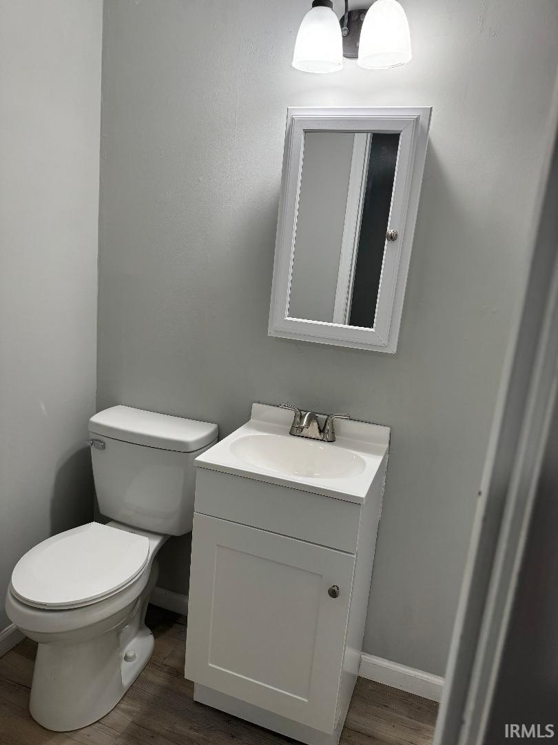 504 Hart Street Vincennes, IN 47591 - Photo 8 of 25