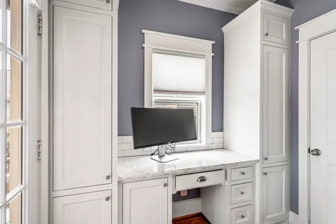 $950,000 | 823 East 27th Street, Houston, TX 77009