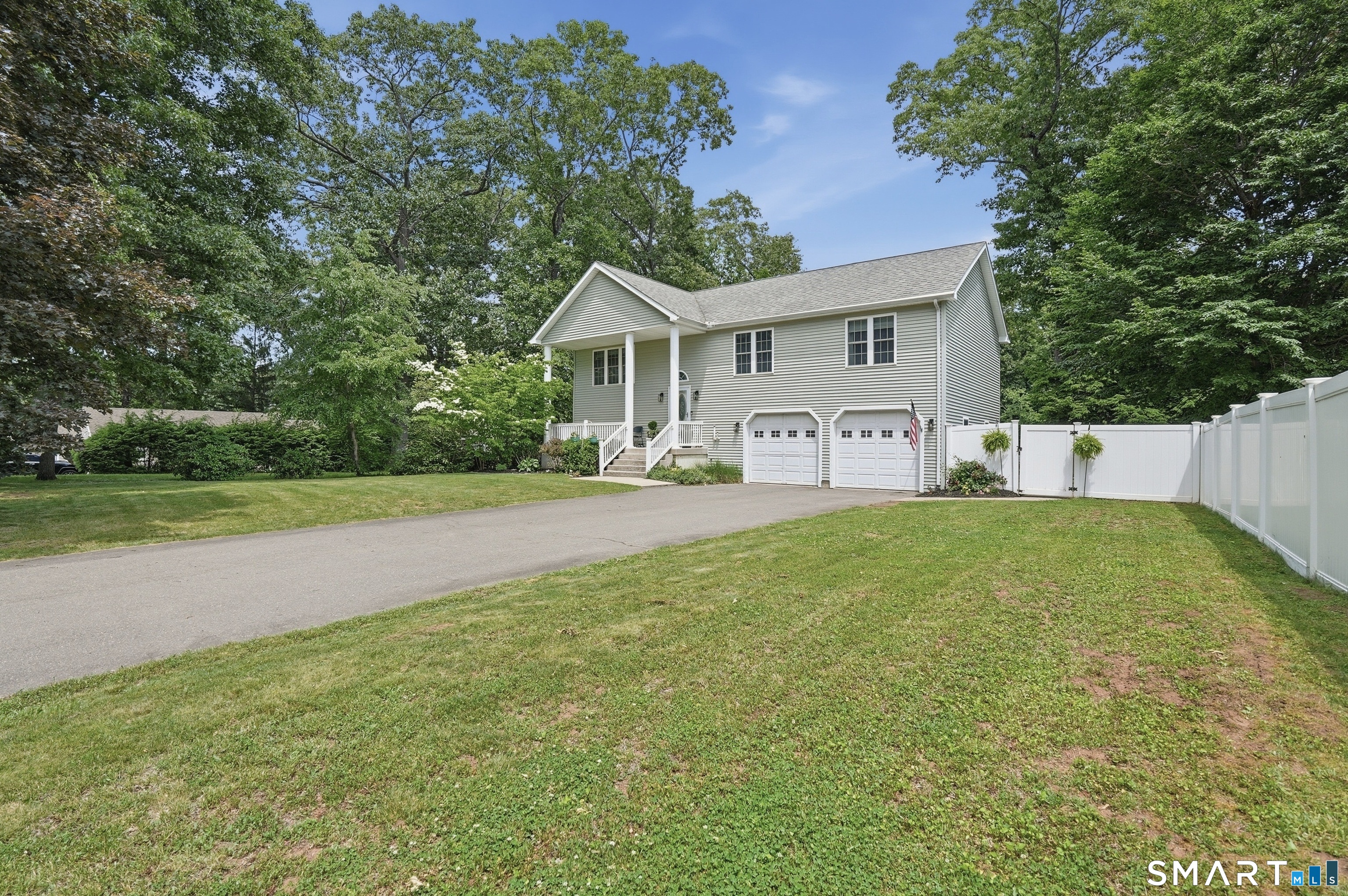 26 South Plains Road Southington, CT 06489 - Photo 2 of 39