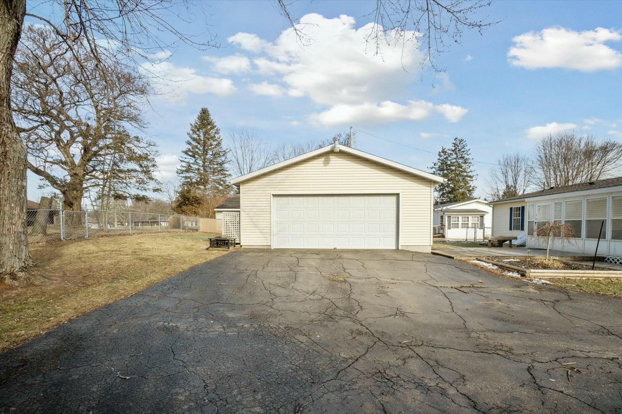 2832 Kibby Road Jackson, MI 49203 - Photo 13 of 15 tempImageRJJkRM