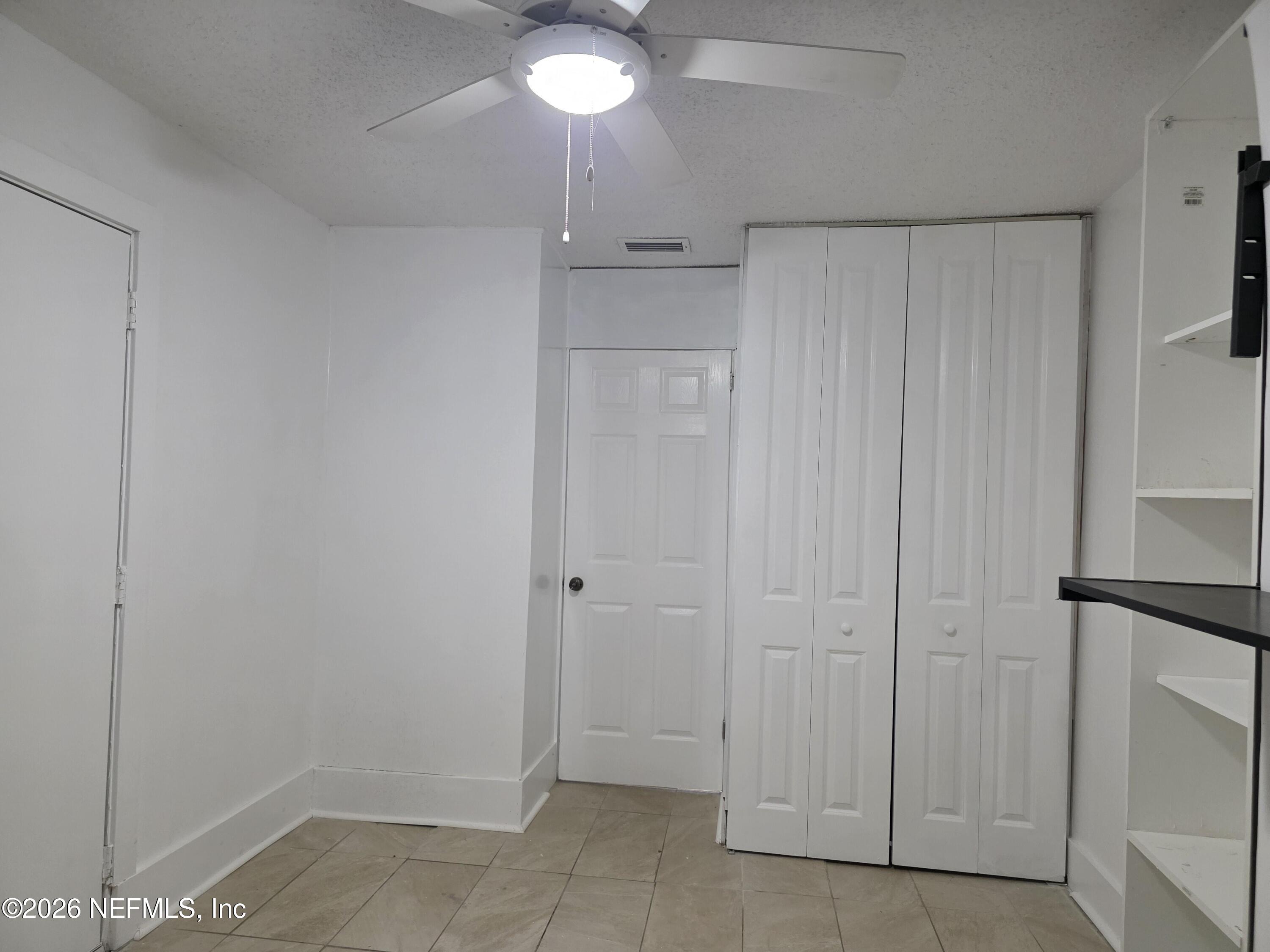 4710 Springfield Boulevard Jacksonville, FL 32206 - Photo 13 of 28 a view of an empty room